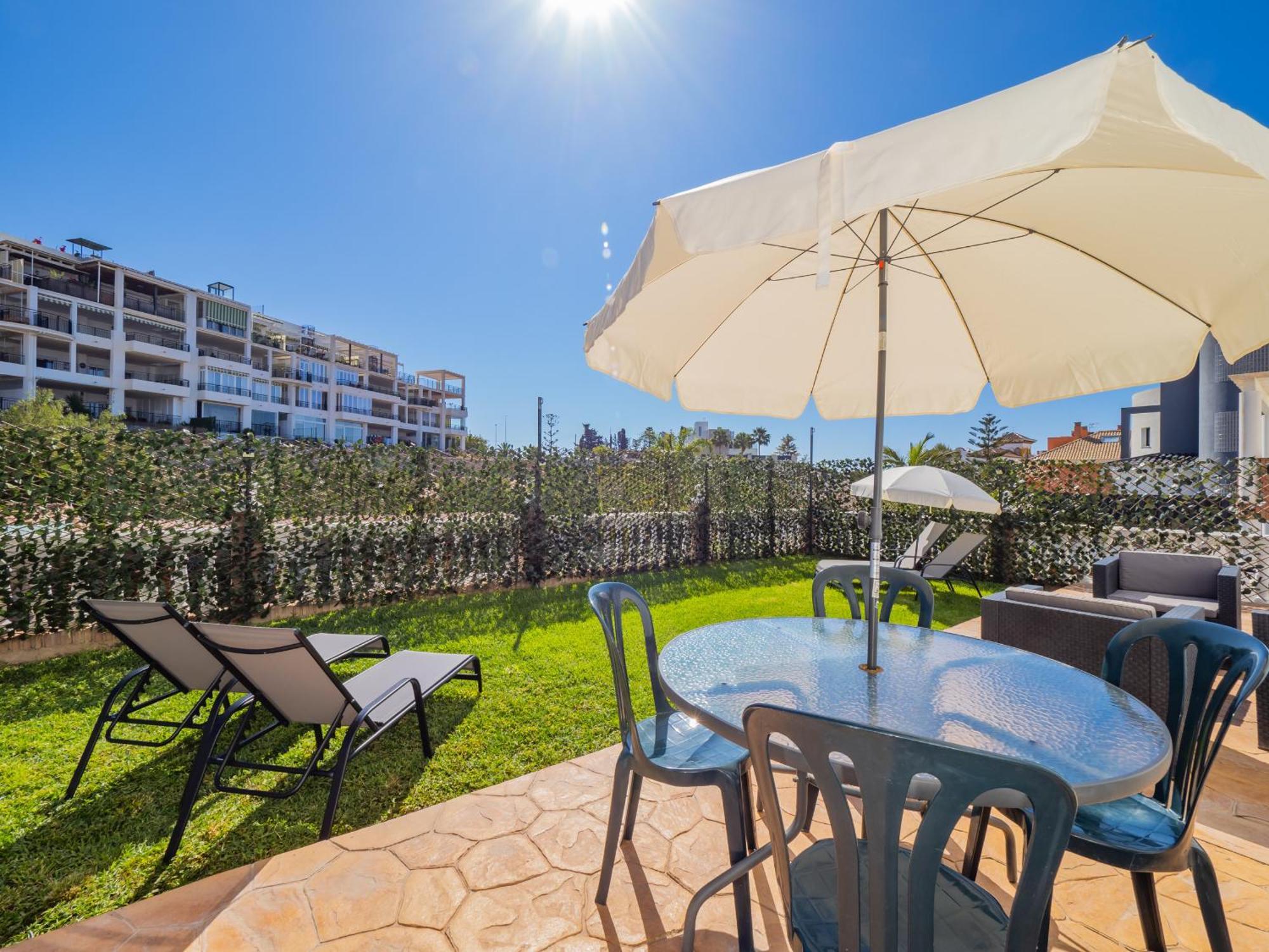 Cubo'S Hostal William'S Sunny 3 Torre de Benagalbon Exterior foto