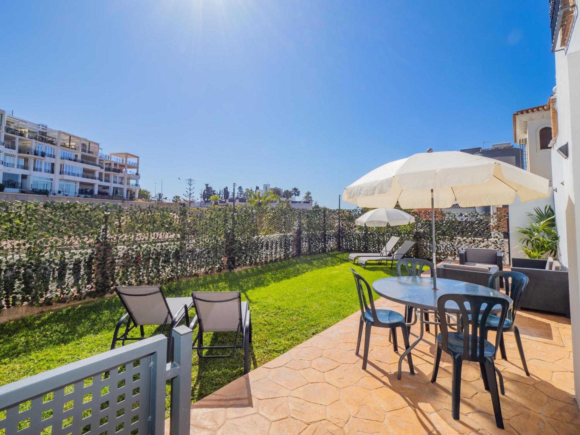 Cubo'S Hostal William'S Sunny 3 Torre de Benagalbon Exterior foto